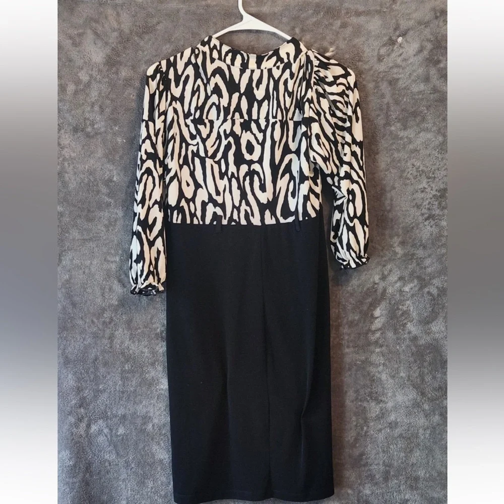 Lucy & Laurel Black and Cream Long Sleeve Dress - Picture 3 of 7